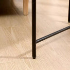 Table d'appoint noire à 2 niveaux avec structure en métal et plateau en bois pour salon
