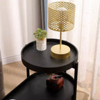 Table d'appoint noire à 2 niveaux avec structure en métal et plateau en bois pour salon