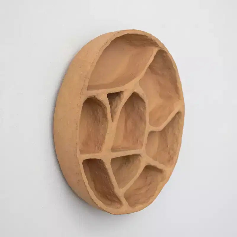 Étagère murale ronde en papier mâché à sections multiples, couleur moutarde