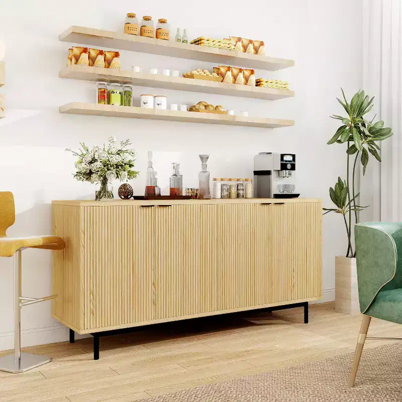 Console en bois de 58 po avec 4 portes cannelées et tablettes ajustables, buffet moderne de rangement pour salon, cuisine et entrée